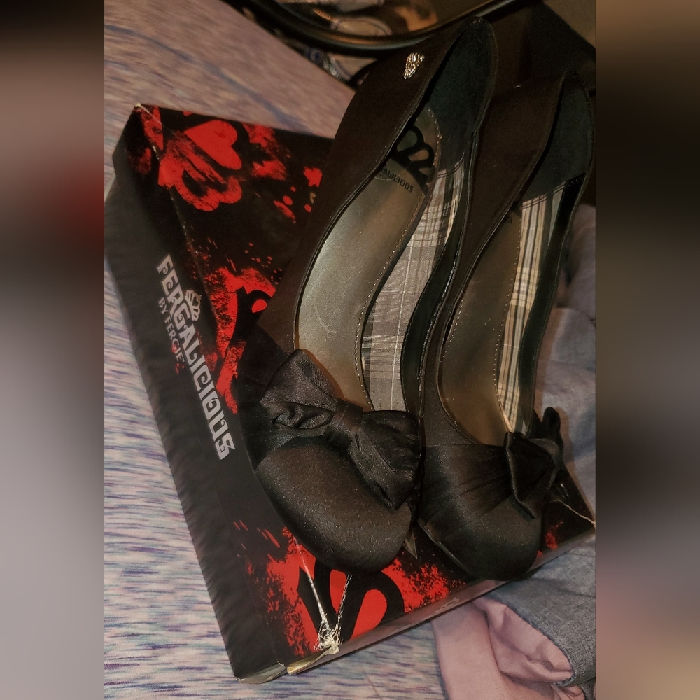 Heels - Picture 2 of 4